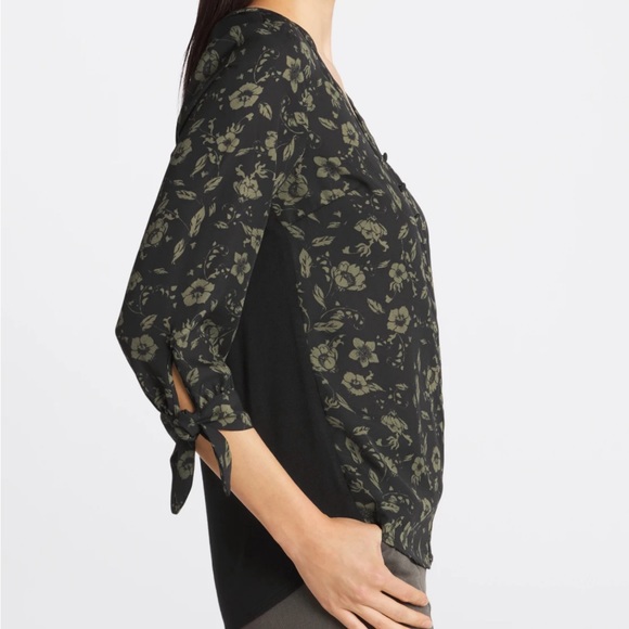 Fortune + Ivy SZ S Green and Black blouse. The front is polyester & back is knit - Picture 3 of 6